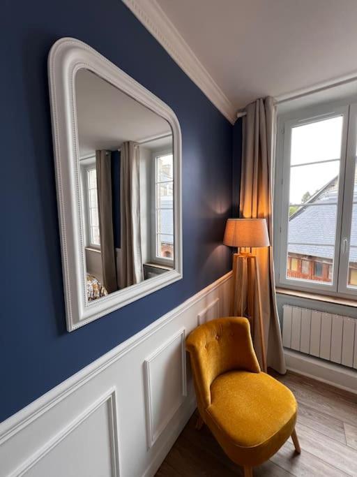 Appartement Richard Merrill 2 Personnes En Plein Centre Sainte-Mère-Église エクステリア 写真
